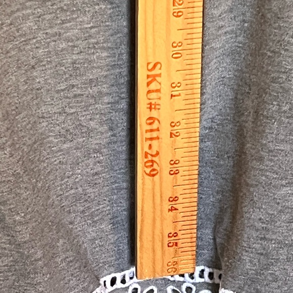 Tommy Hilfiger women’s cotton dress size small eyelet trim around sleeves Hem - Picture 6 of 7